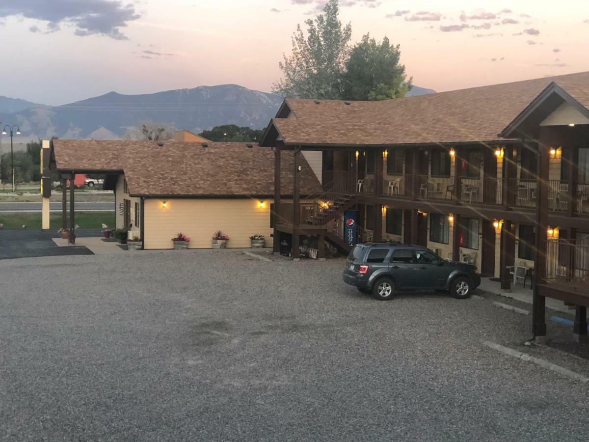 Red Bear Inn Ennis Zewnętrze zdjęcie