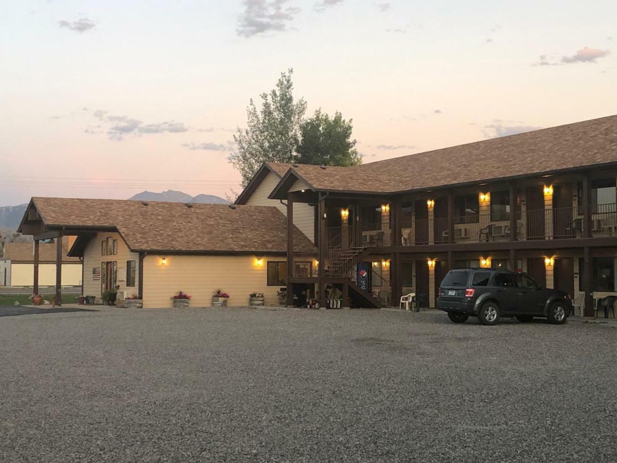 Red Bear Inn Ennis Zewnętrze zdjęcie