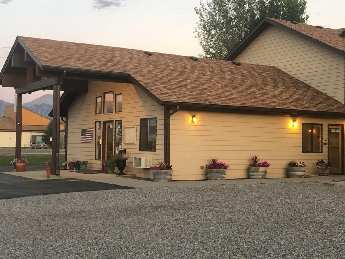 Red Bear Inn Ennis Zewnętrze zdjęcie